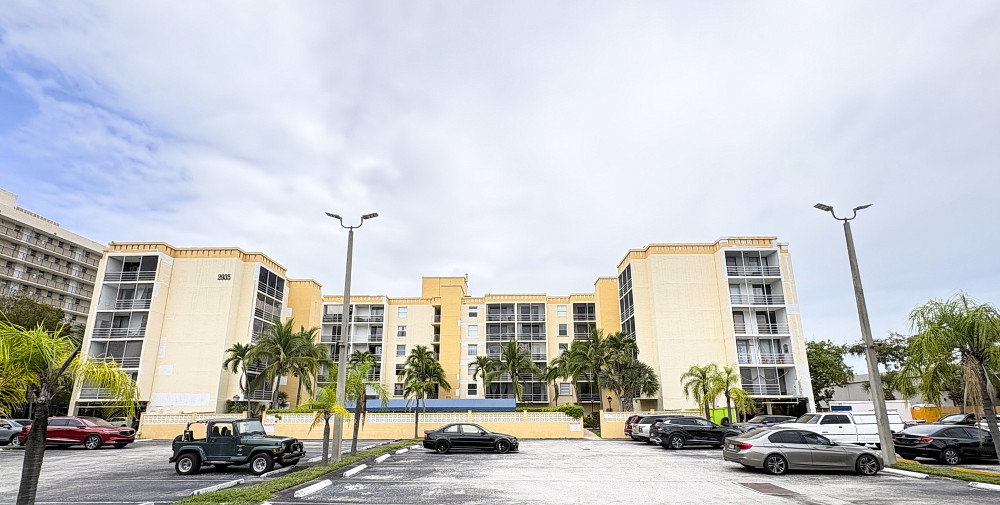 Bayswater Court Condo